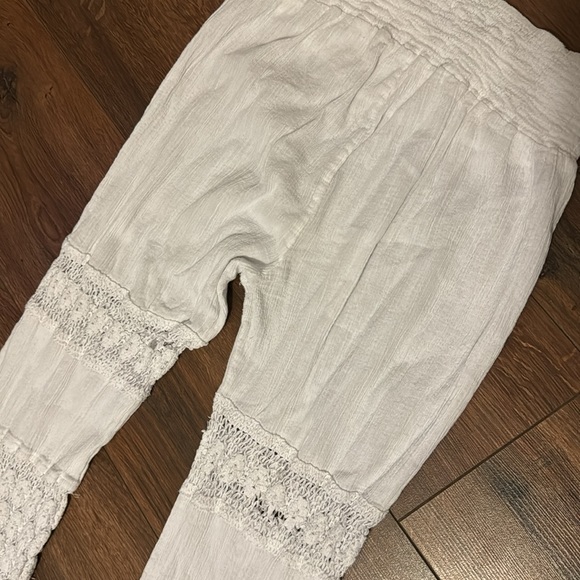 White lace beach pants - Picture 6 of 9
